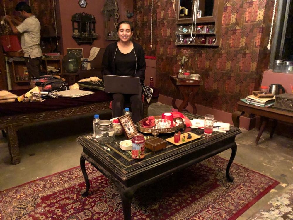 Behind the scenes photo 57