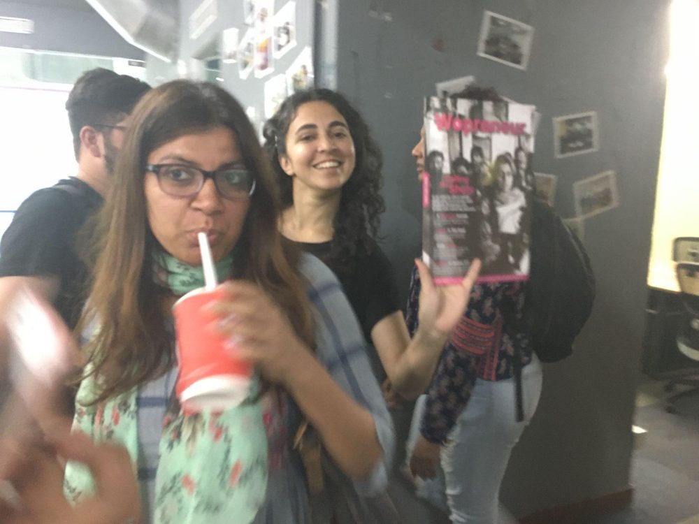Behind the scenes photo 69