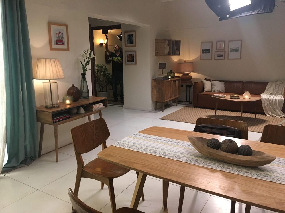 Behind the scenes photo 79