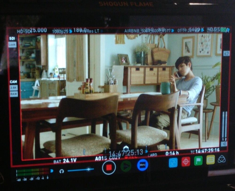 Behind the scenes photo 83