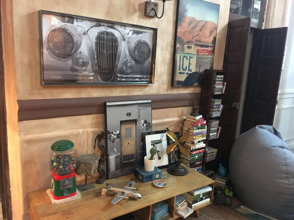 Behind the scenes photo 88