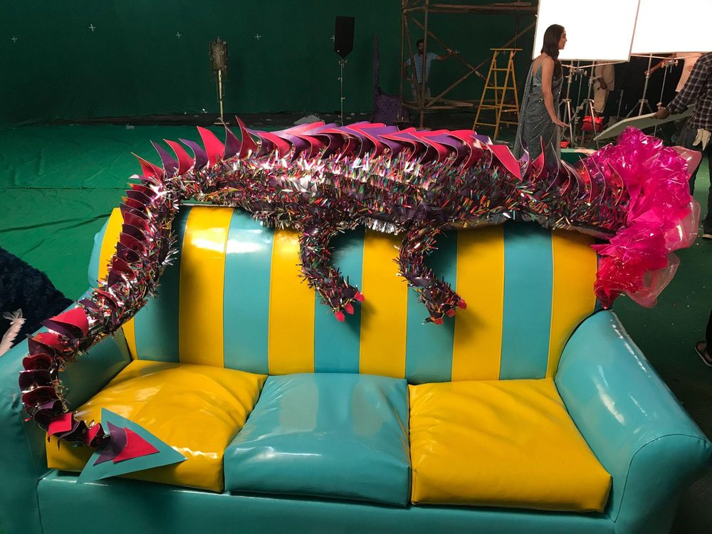 Behind the scenes photo 112
