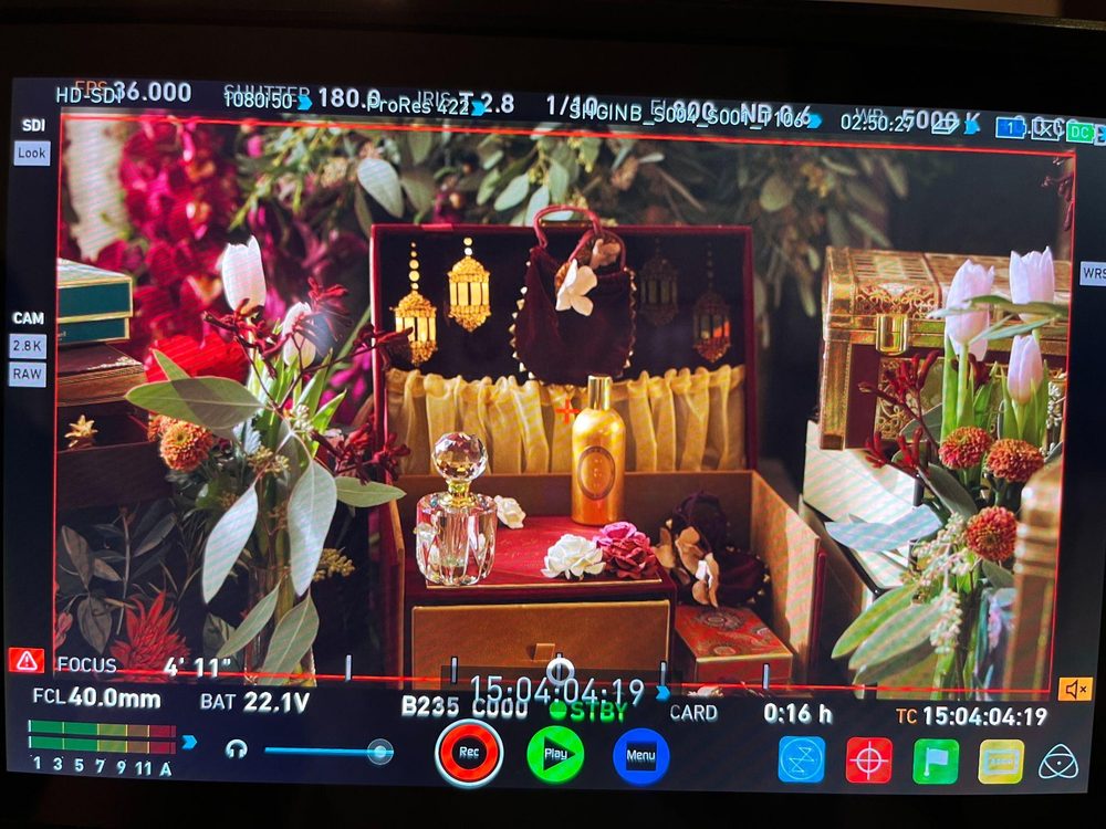 Behind the scenes photo 151