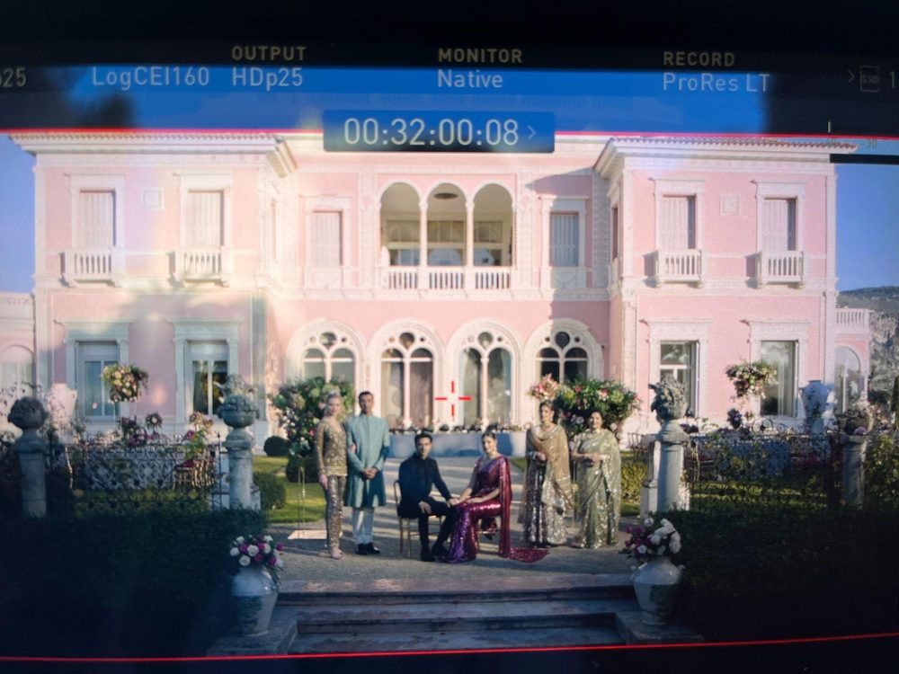 Behind the scenes photo 156