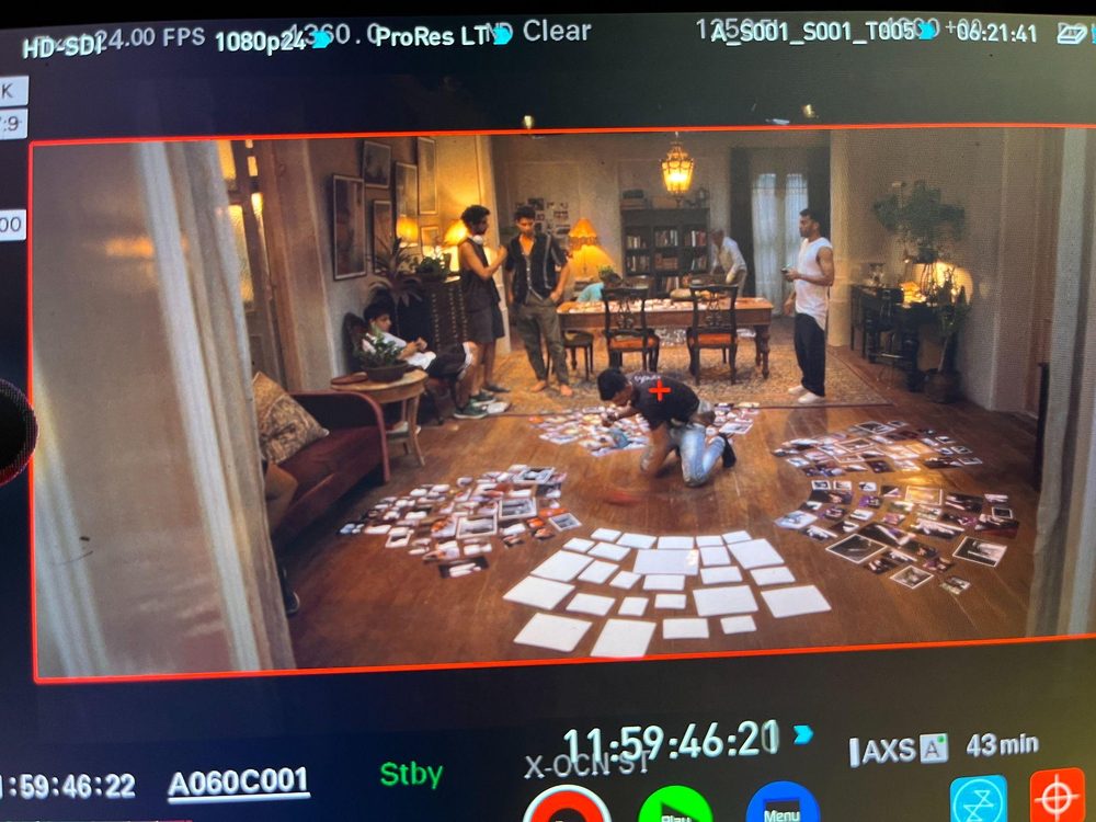 Behind the scenes photo 169