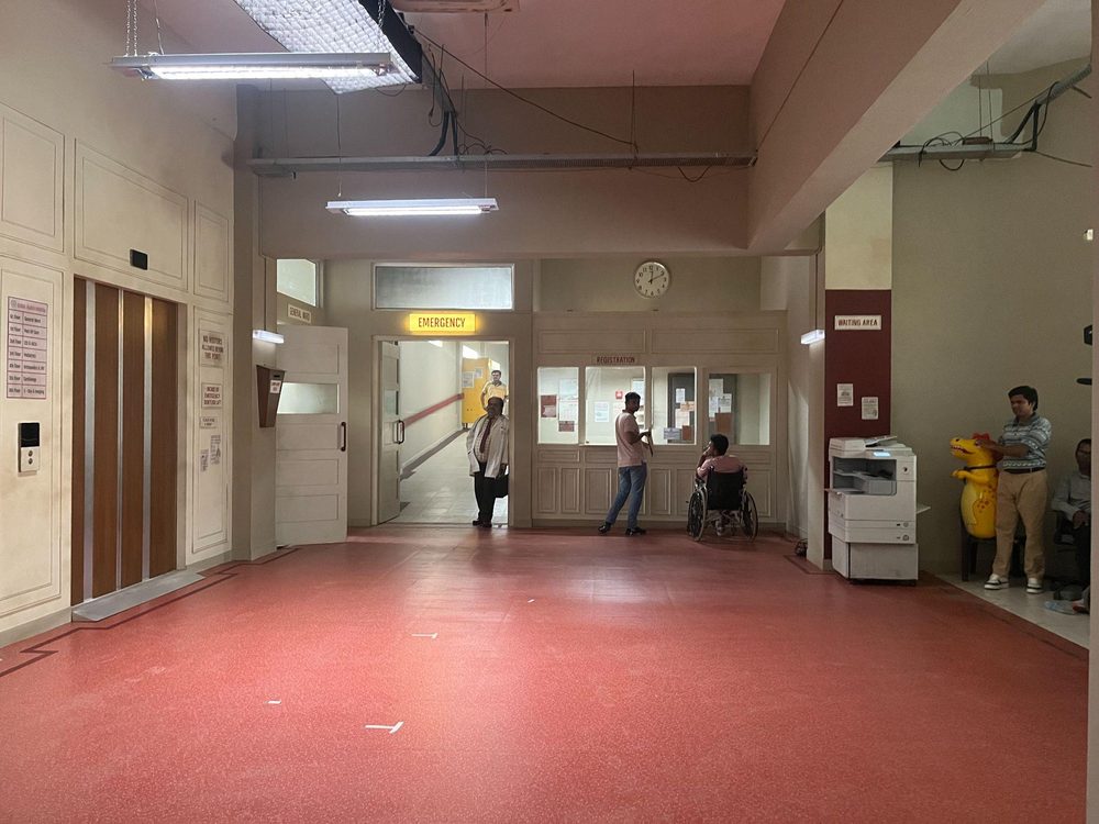 Behind the scenes photo 202