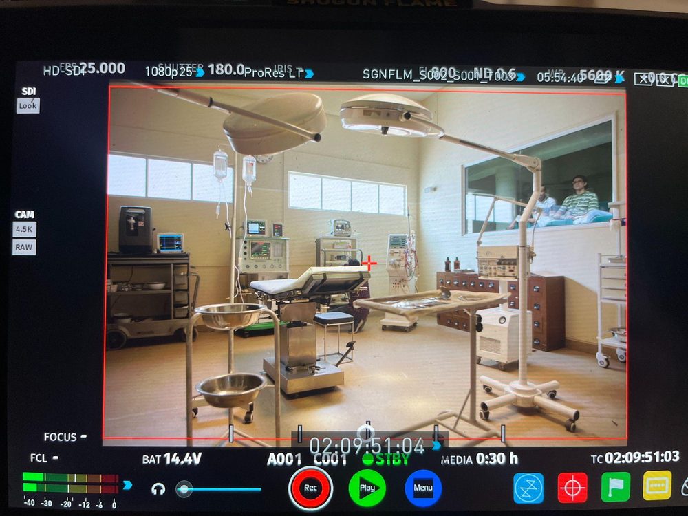 Behind the scenes photo 203