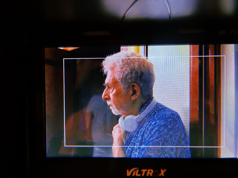 Behind the scenes photo 236